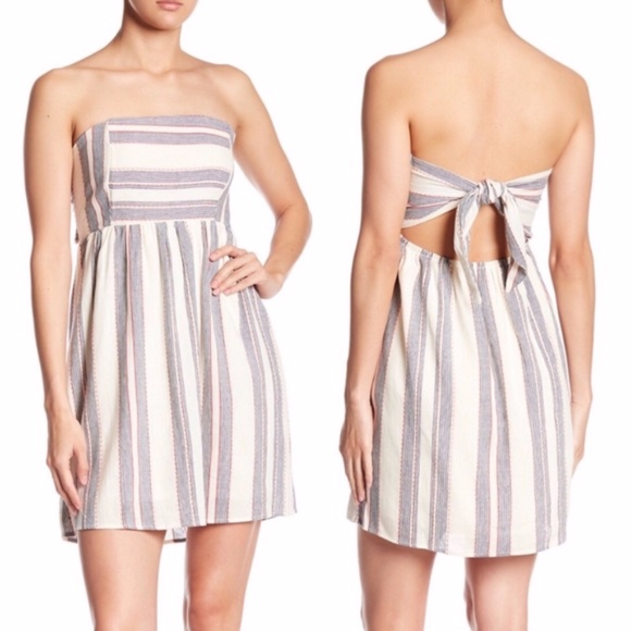 Socialite Dresses & Skirts - New✨Socialite Strapless Tie Back Dress
